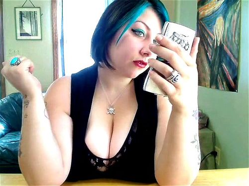Goth Mistress taunting cuck エロ動画 - SpankBang
