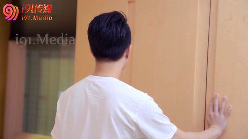 Scènes intimes entre deux adultes dans un contexte familial Vidéo Porno - SpankBang->