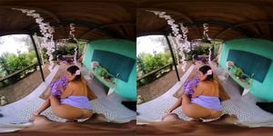 VR CREAMPIE thumbnail