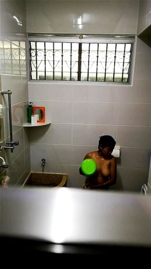 Indonesia maid shower