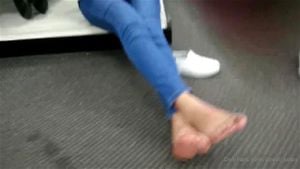 Stinky feet thumbnail