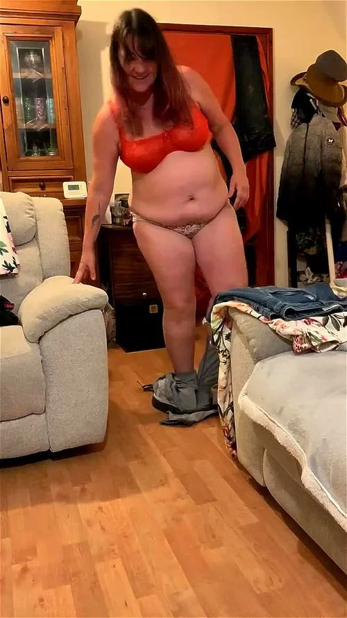 Bbw mom trying clothes