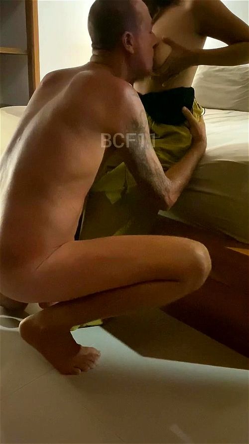 Bali couple - cuckold white big dick DP