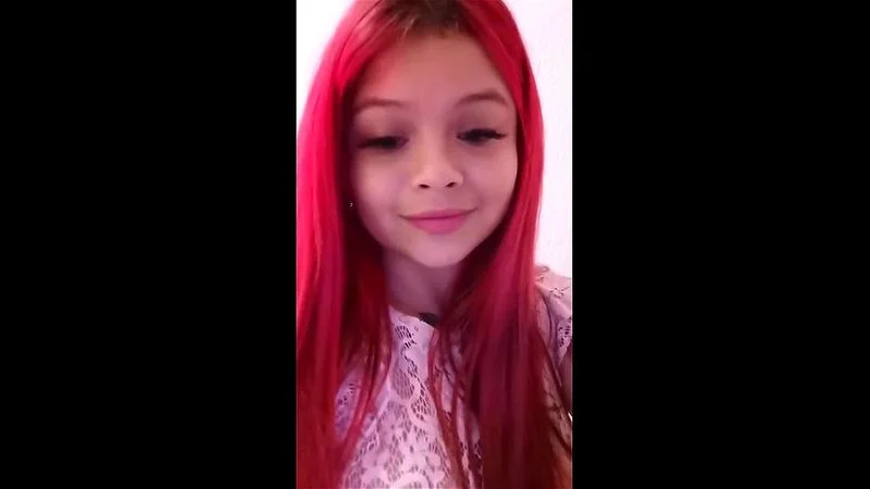 Hot redhead babe solo masturbating on web