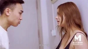 M chanel thumbnail