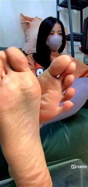 asian feet thumbnail