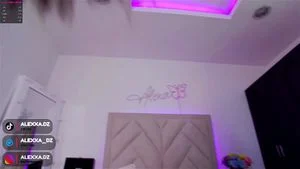 Watch from 0:01:04