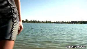 Watch from 0:00:32