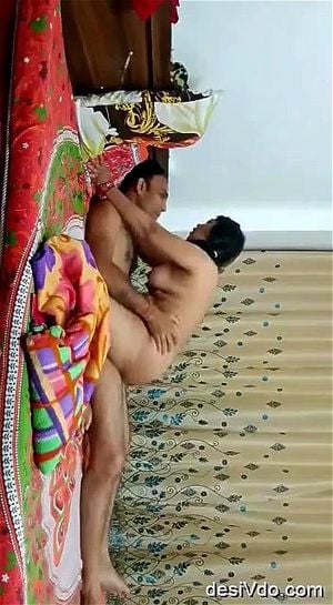 Indian Wife Getting Fucked - Watch Indian Wife fuck with husband's friend. Husband records - Fuck, Indian,  Cuckold Porn - SpankBang