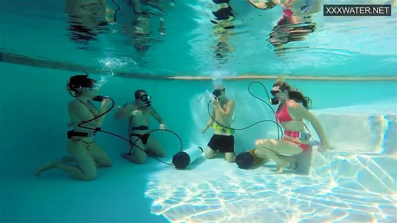 Group sex underwater with Eva Sasalka Group sex underwater with Eva Sasalka