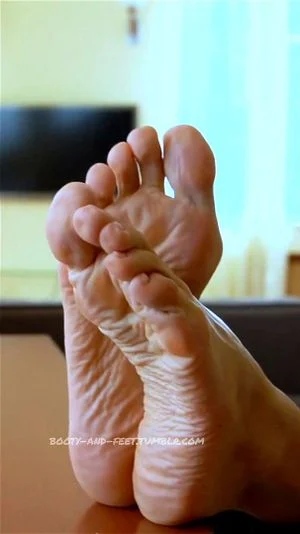 Feet thumbnail