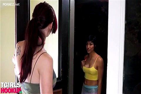 Tgirls Hookup - Tranny, Shemale, Two Dicks Porn
