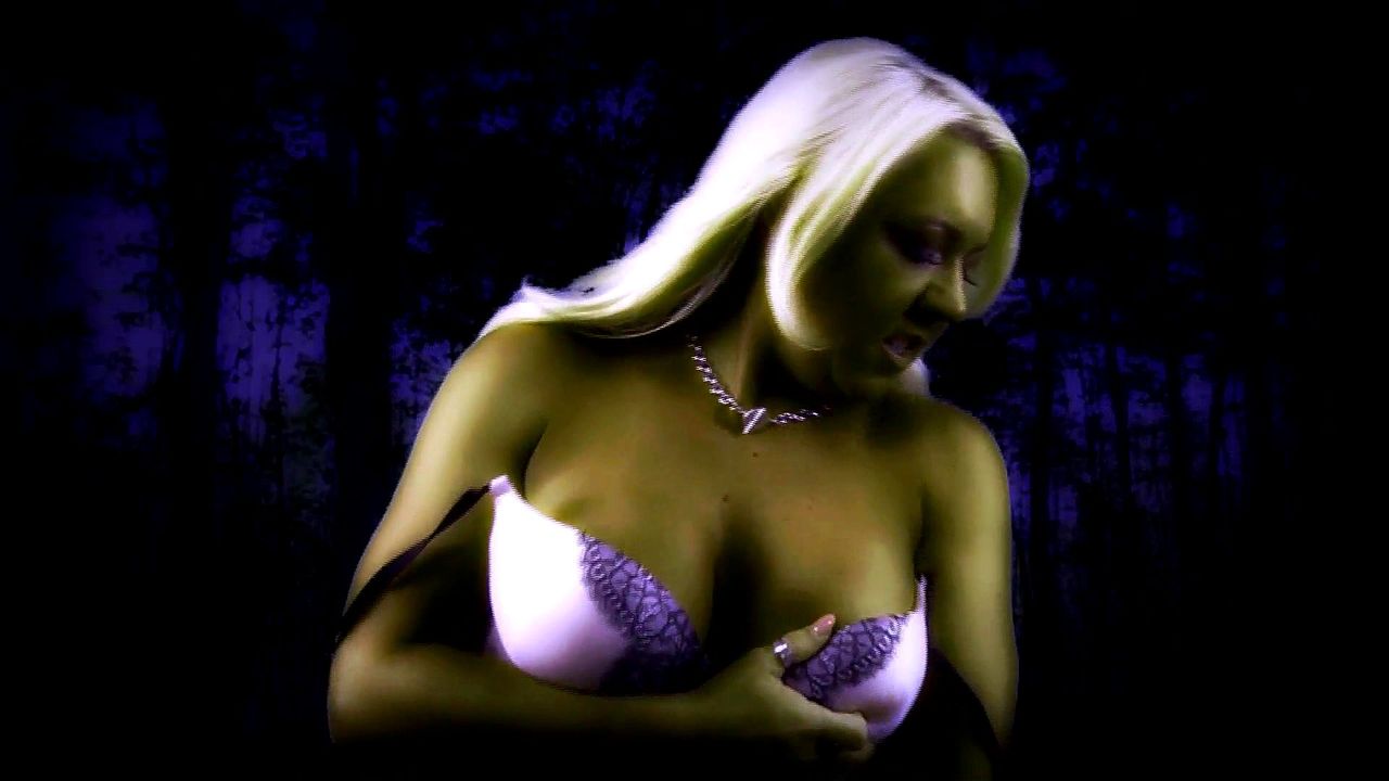 Missax she hulk