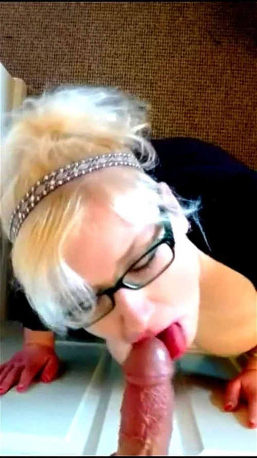 Busty Husky Blonde Gives Enthusiastic Blowjob To Dildo