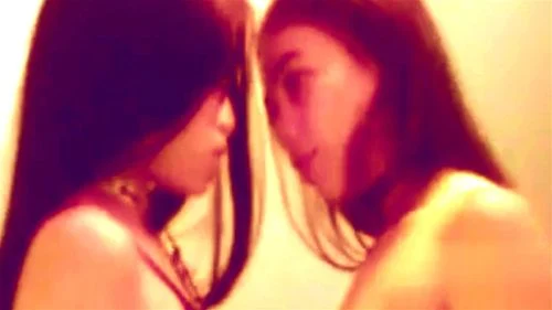asian sister's lesbian kissing