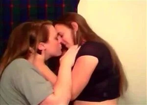 Lesbian kiss party 1 thumbnail