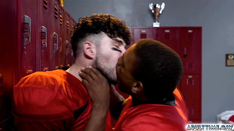 Mad Fuckers Adrian Hart and Joseph Castlian have gay sex in locker room