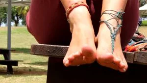 Feet thumbnail