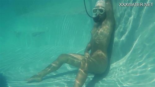 Lidia Skukoha masturbates in the swimming pool by Underwater Show: Babe, Blonde & Hd Porn Porn