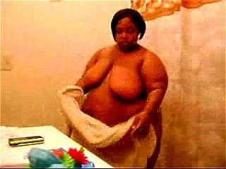 SSBBW Chocolate Tootie Drying Off From Shower