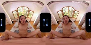 skinny/flat/small vr thumbnail