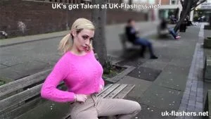 Chessie Kay 🏴󠁧󠁢󠁥󠁮󠁧󠁿 thumbnail