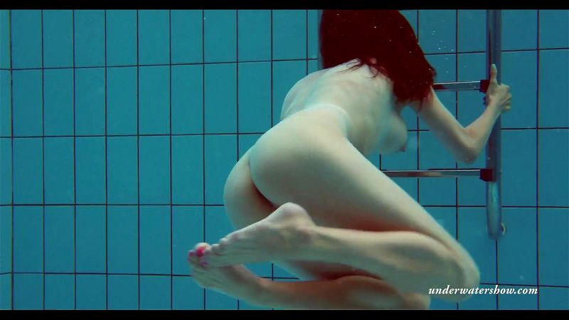 Piyavka Chehova hottest underwater stripping ever