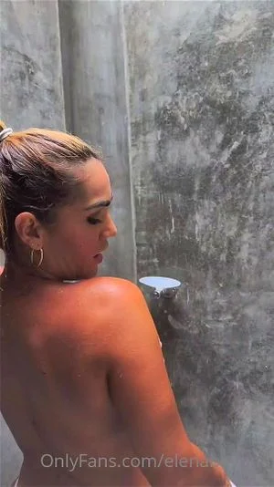 Watch Latina takes a shower and gets naked - Latina, Shower, Big Ass Porn -  SpankBang