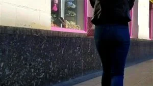 Candid Thumbnail