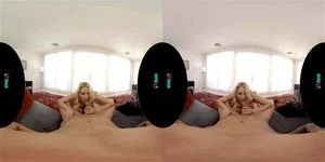 milf bigtit vr thumbnail