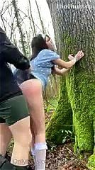 Belle delphine en el bosque