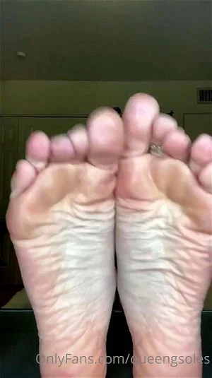 Feet (Non Nude) thumbnail