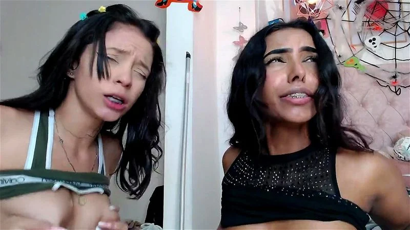 Lesbian camshow