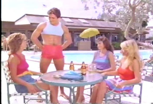 Birds in Paradise Episode 1 Film Porno - SpankBang