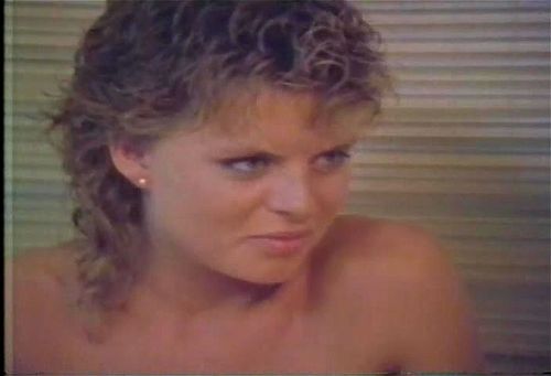 Birds in Paradise Episode 1 Film Porno - SpankBang