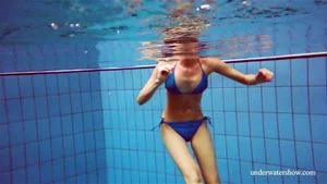 Underwatershow thumbnail