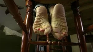 Feet I want to drench in cum thumbnail