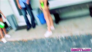 Ab 0:00:32 ansehen