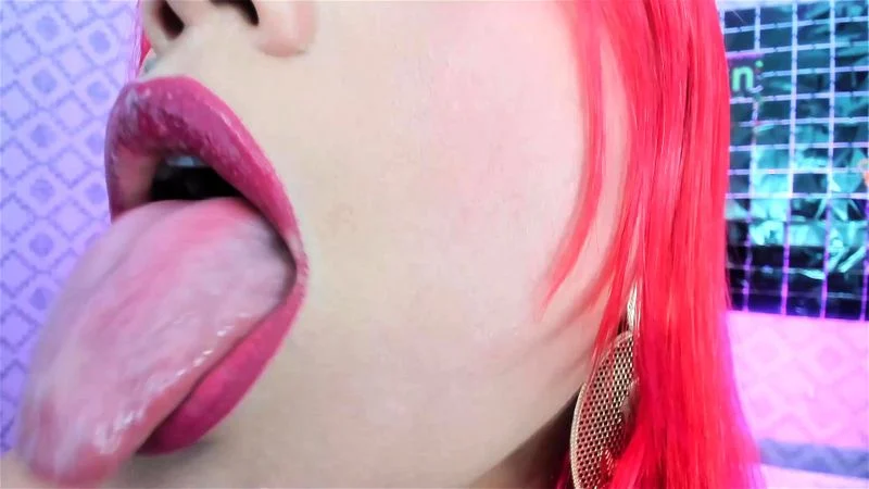 Redhead with DSL Redhead with DSL