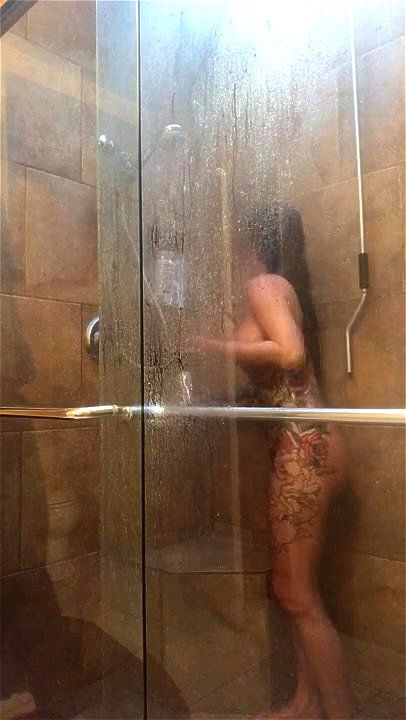 shower tits