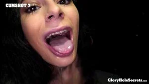 gloryhole cum tongue 