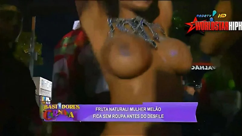 Brazilian Carnaval Mulher Melao