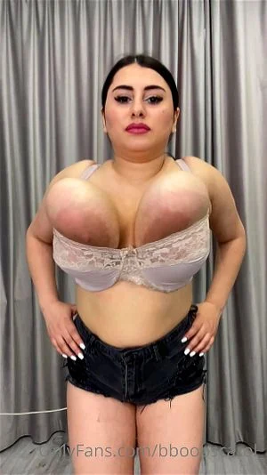 Huge tits  thumbnail