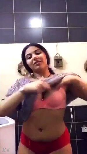Watch from 0:00:39