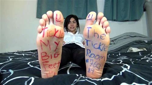 Feet tickling / Lickles thumbnail