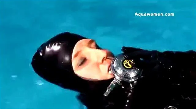 640px x 358px - Watch Drysuit tease - Pool, Scuba, Solo Porn - SpankBang