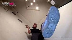Watch from 0:01:06