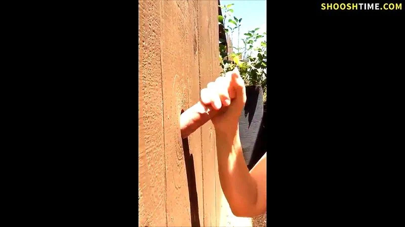 Makeshift Gloryhole blowjob Makeshift Gloryhole blowjob