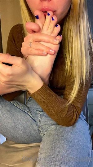 Watch from 0:00:33