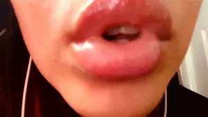 Lips thumbnail